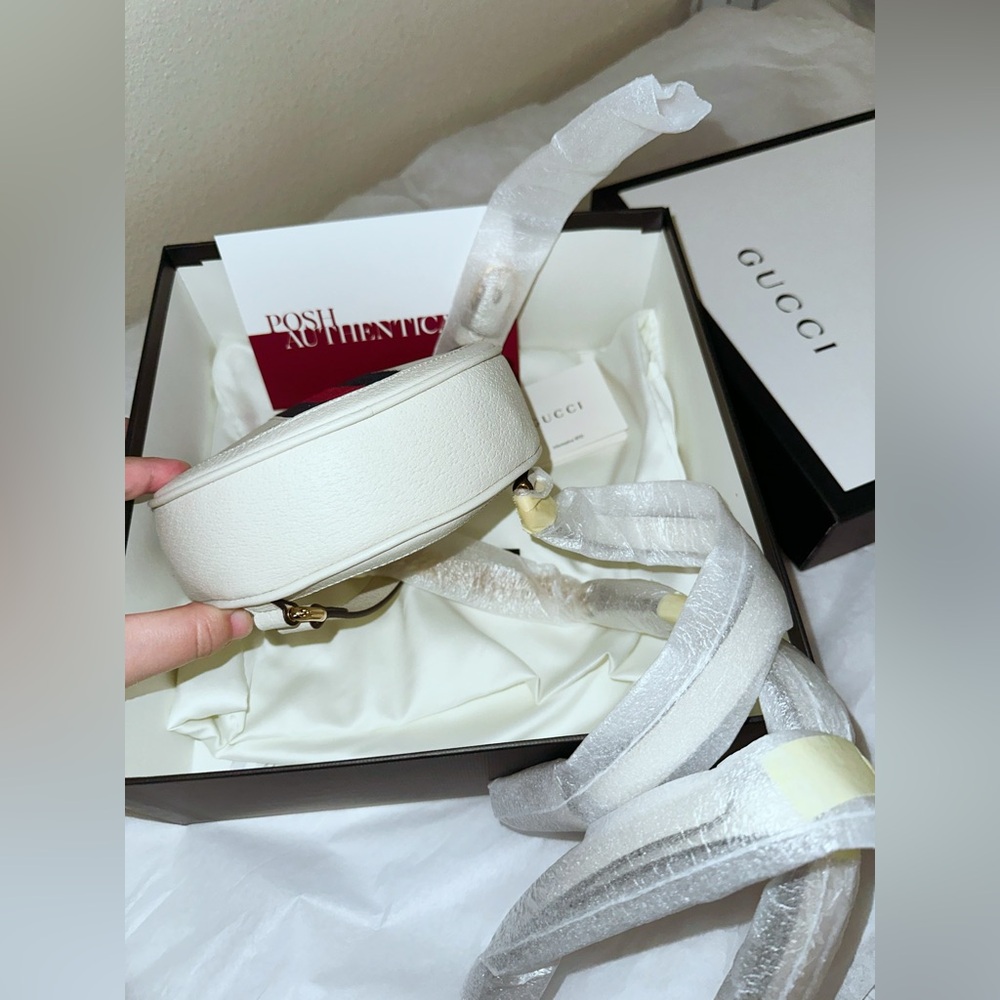 Gucci Mini Ophidia Round backpack in white color - Picture 5 of 11